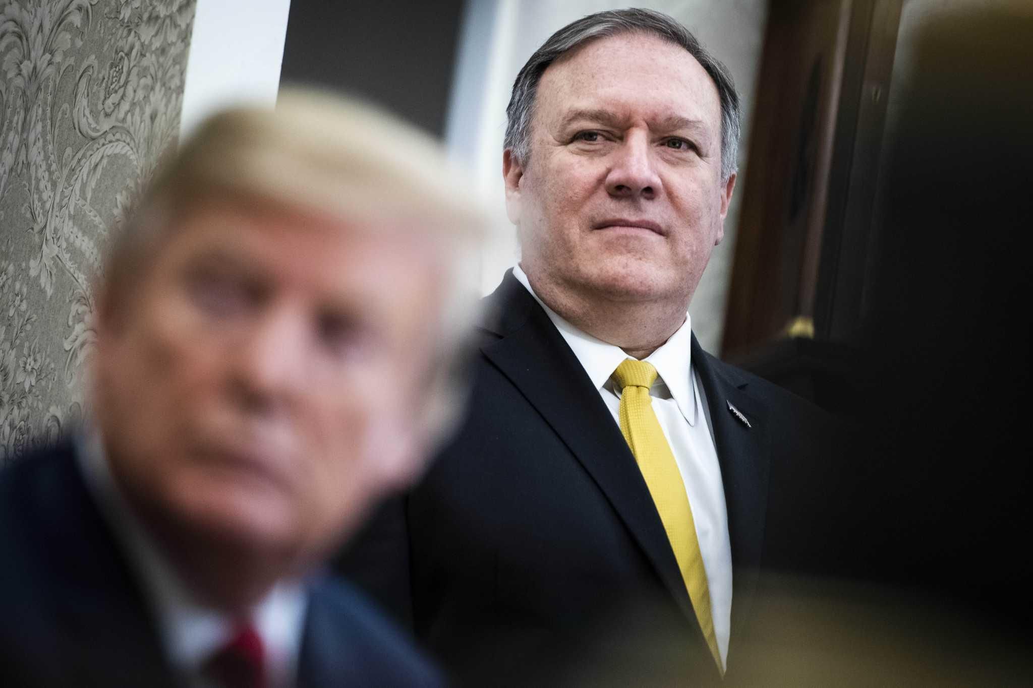 Скандальна розмова Трампа і Зеленського: ЗМІ розповіли про причетність Помпео Скандальна розмова Трампа і Зеленського: ЗМІ розповіли про причетність Помпео