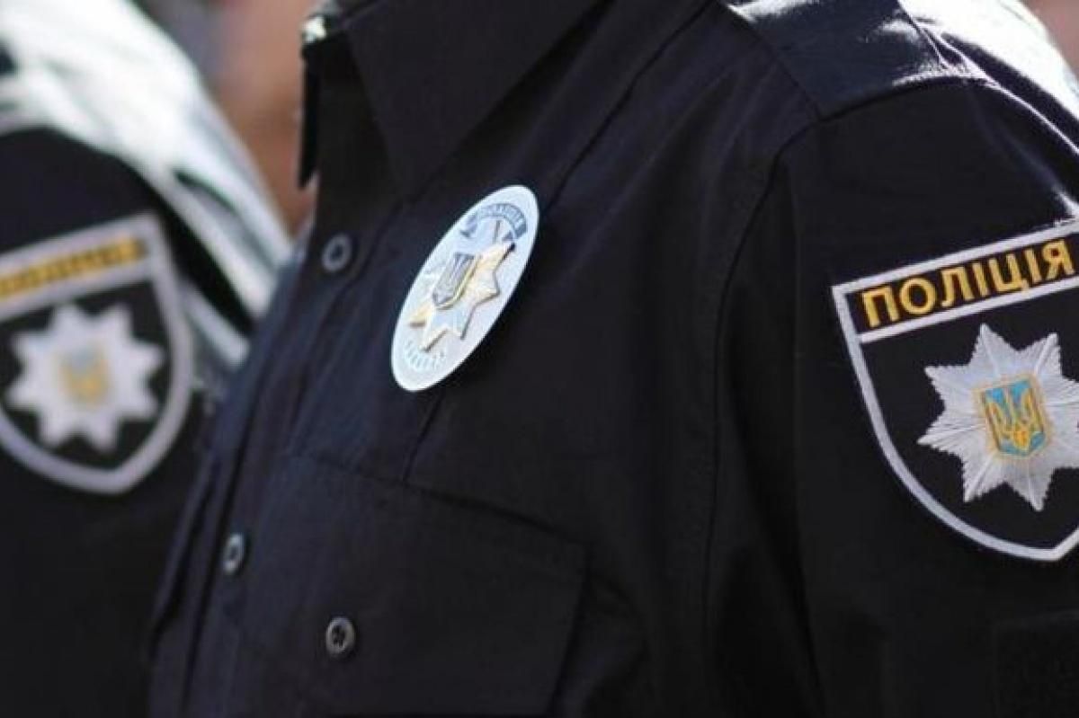 П'яні бійки за участі поліцейського у Полтаві: є постраждалі П'яні бійки за участі поліцейського у Полтаві: є постраждалі