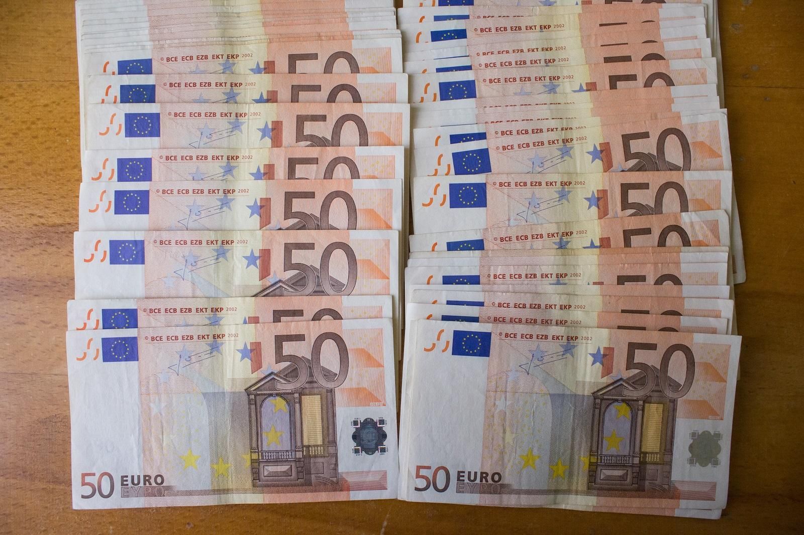 Готівковий курс валют на 01.10.2019: курс долару та євро Готівковий курс валют на 01.10.2019: курс долару та євро