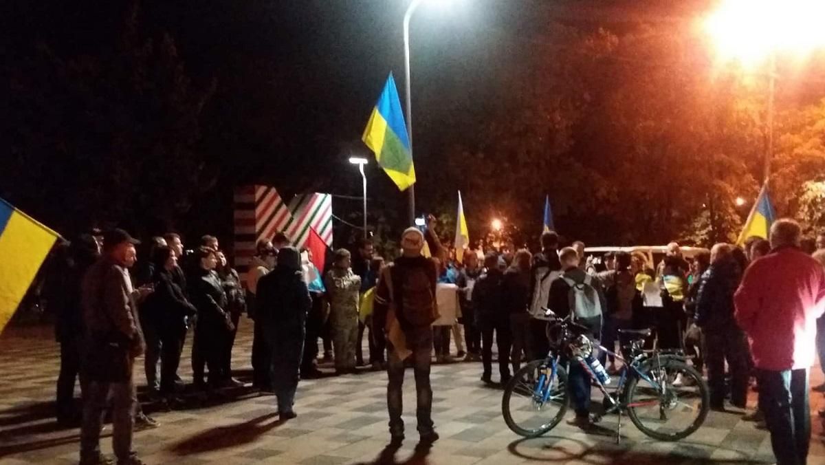 У Маріуполі також протестують проти капітуляції України
