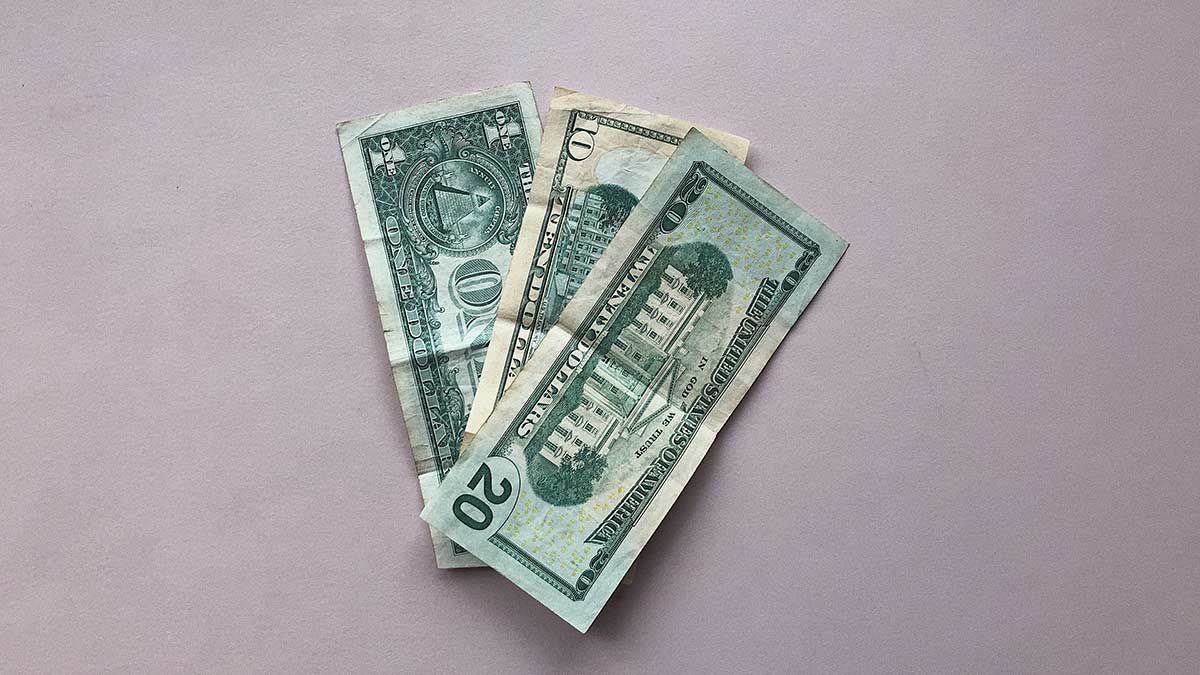 Готівковий курс валют на 02.10.2019: курс долару та євро Готівковий курс валют на 02.10.2019: курс долару та євро