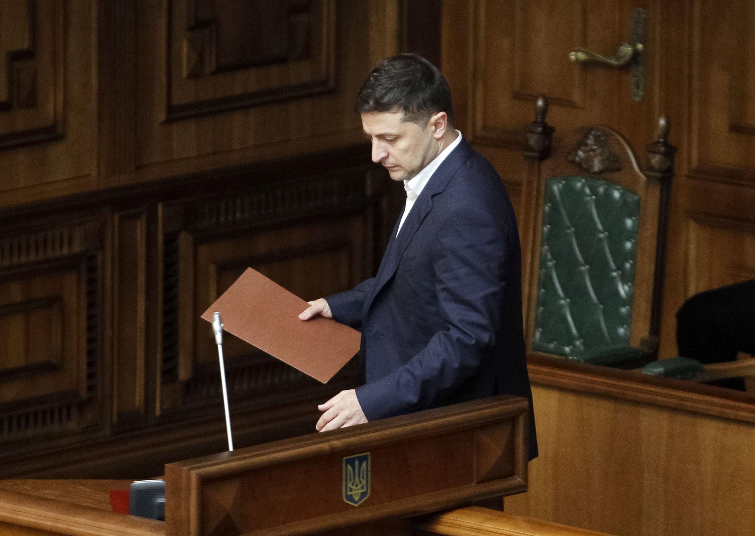 Зеленський підписав закон про скасування фінансування партій, які не пройшли до парламенту