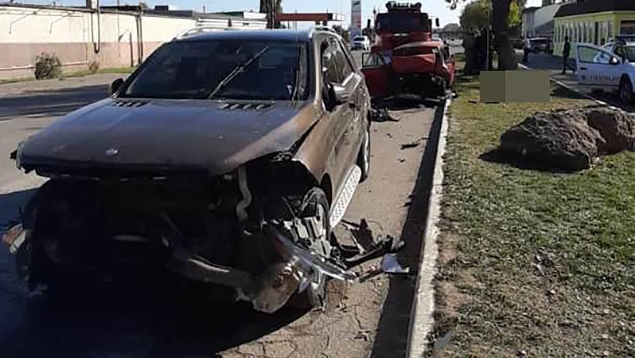 Підліток скоїв моторошну ДТП на Одещині, є загиблий: фото, відео Підліток скоїв моторошну ДТП на Одещині, є загиблий: фото, відео