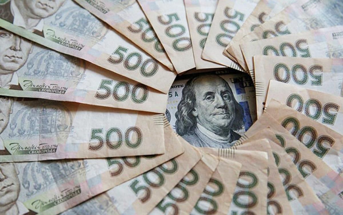 На підтримку гривні НБУ витратив 200 мільйонів доларів На підтримку гривні НБУ витратив 200 мільйонів доларів