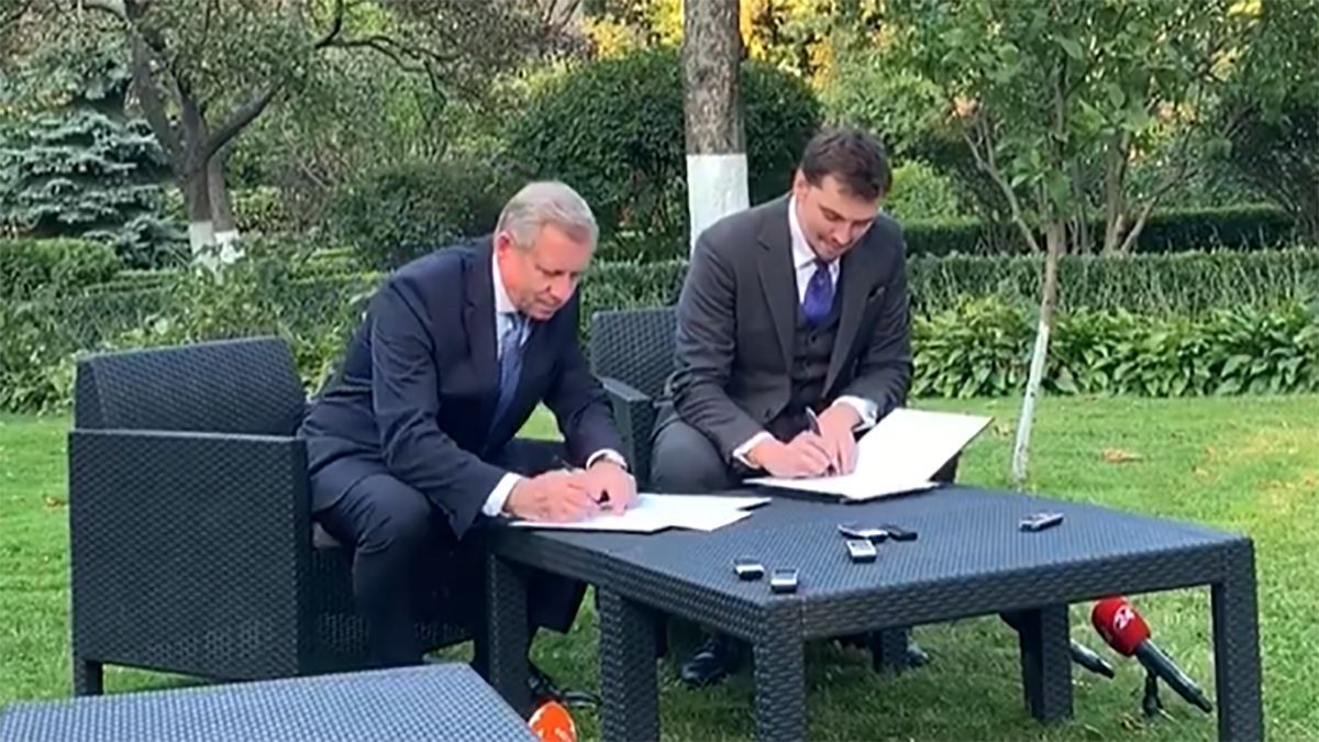 Кабмін підписав меморандум про співпрацю з Нацбанком: що це означає