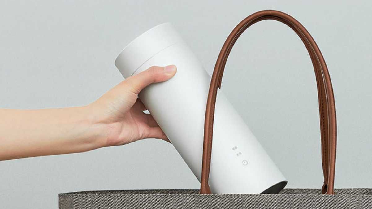 Xiaomi представила стильний термос з функцією підігріву Xiaomi представила стильний термос з функцією підігріву