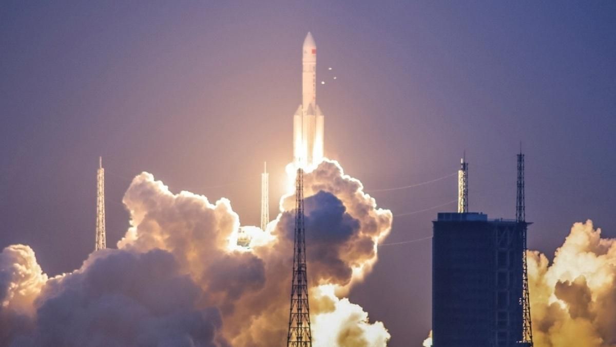 Китайські інженери створили власний зорельот для місячної місії: фото Китайські інженери створили власний зорельот для місячної місії: фото