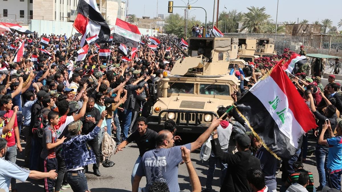 Масові протести в Іраку: є загиблі та поранені
