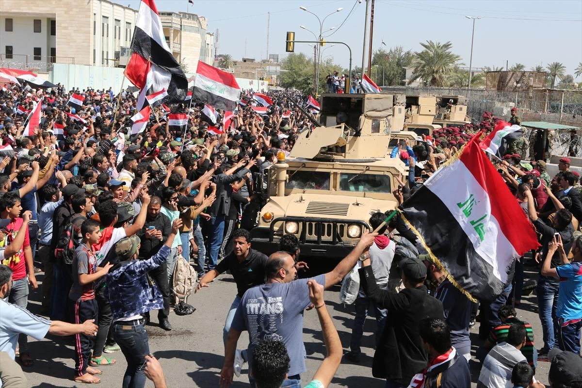 Масові протести в Іраку: є загиблі та поранені
