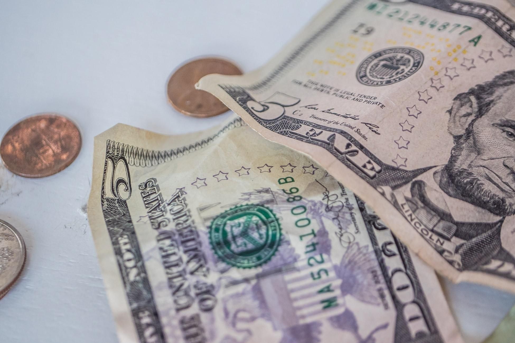 Готівковий курс валют на 04.10.2019: курс долару та євро Готівковий курс валют на 04.10.2019: курс долару та євро