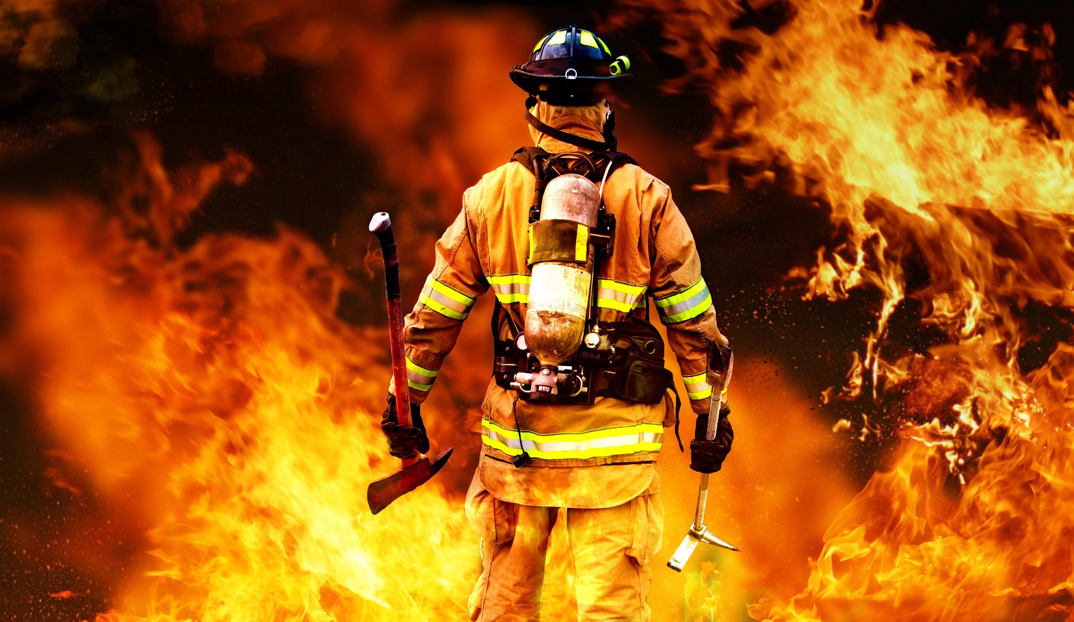 Горіло російське МЗС у Москві: пожежу на відео зафіксували перехожі Горіло російське МЗС у Москві: пожежу на відео зафіксували перехожі