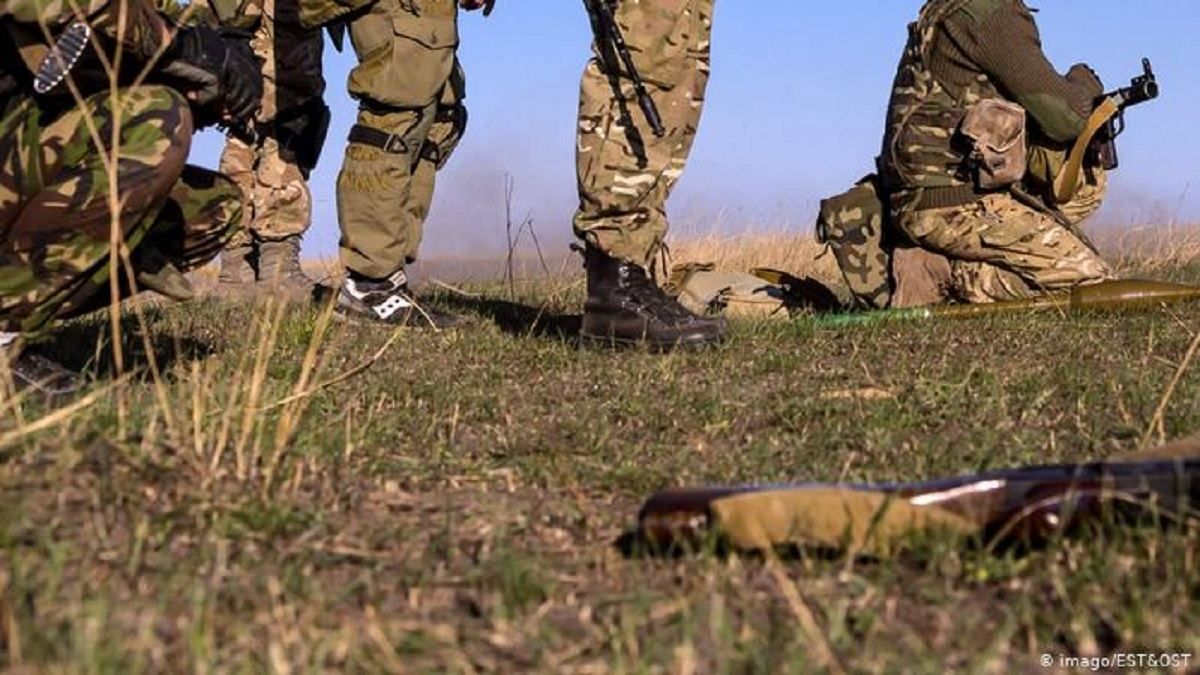 На Донбасі з кулемета розстріляли українського військового: що про нього відомо