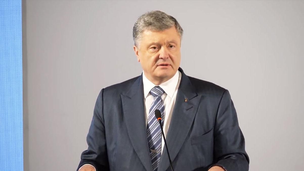 Позиция Порошенко относительно формулы Штайнмайера: реакция "Азова" на разведение войск Позиция Порошенко относительно формулы Штайнмайера: реакция "Азова" на разведение войск