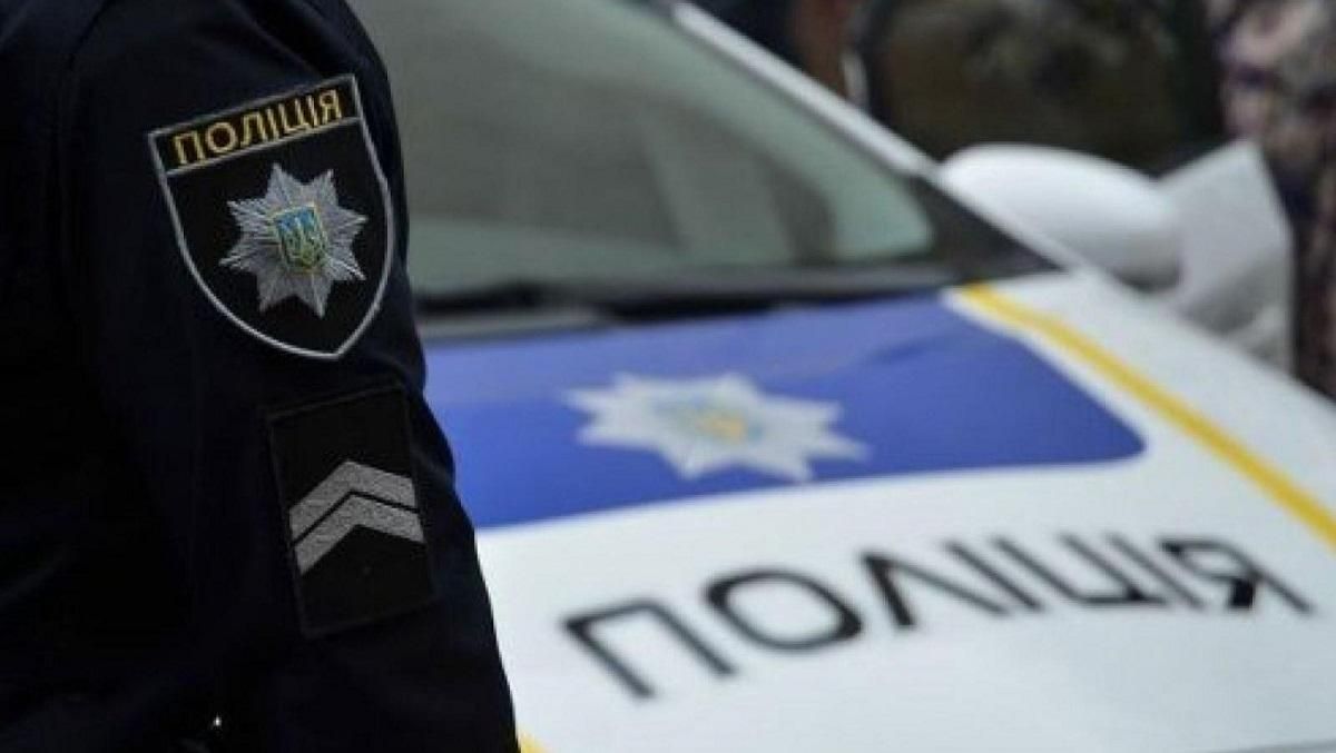 На Луганщині правоохоронці затримали двох жінок, які торгували наркотиками через інтернет