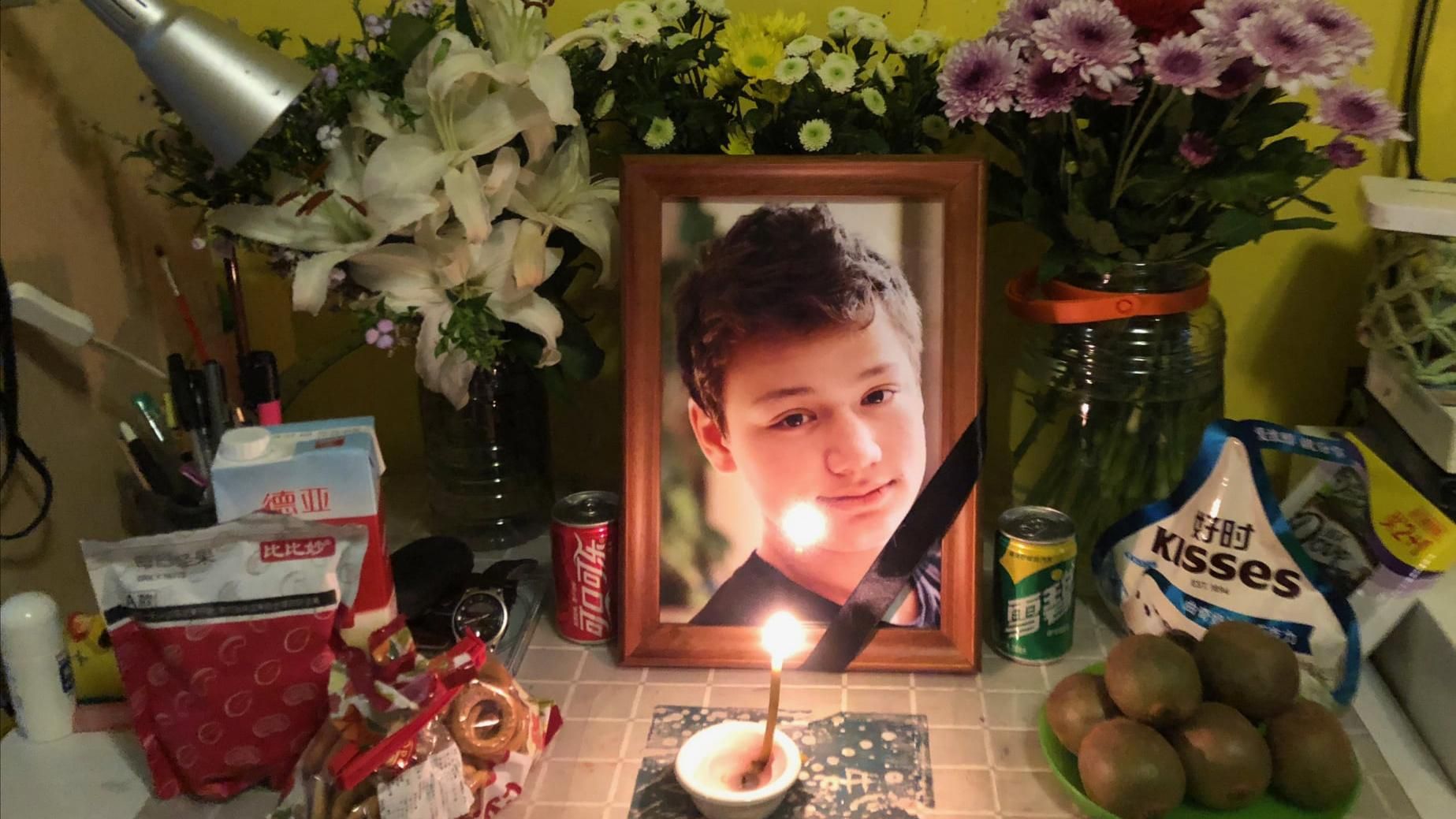 У Китаї 13-річний українець викинувся з вікна через знущання вчителя У Китаї 13-річний українець викинувся з вікна через знущання вчителя