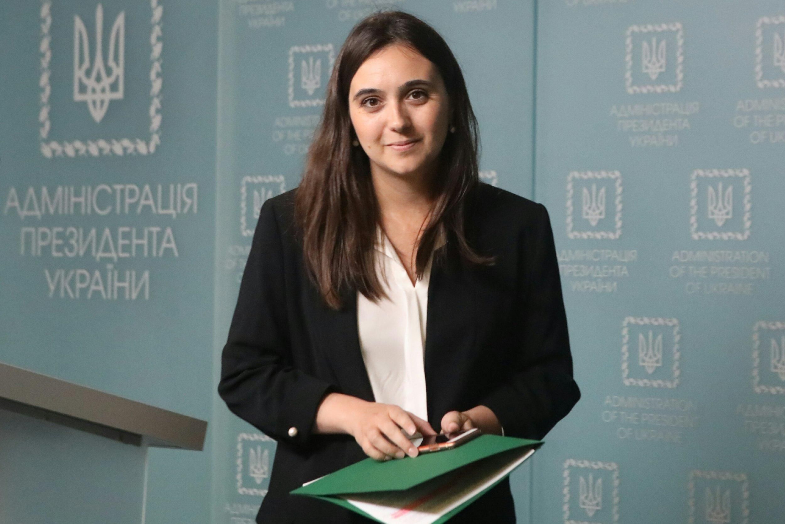 Kyiv not Kiev: Мендель неправильно написала название украинской столицы – фотофакт Kyiv not Kiev: Мендель неправильно написала название украинской столицы – фотофакт