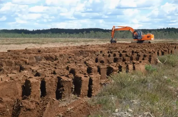 Видобування торфу Видобування торфу
