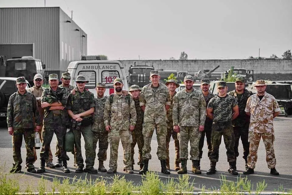 військові військові