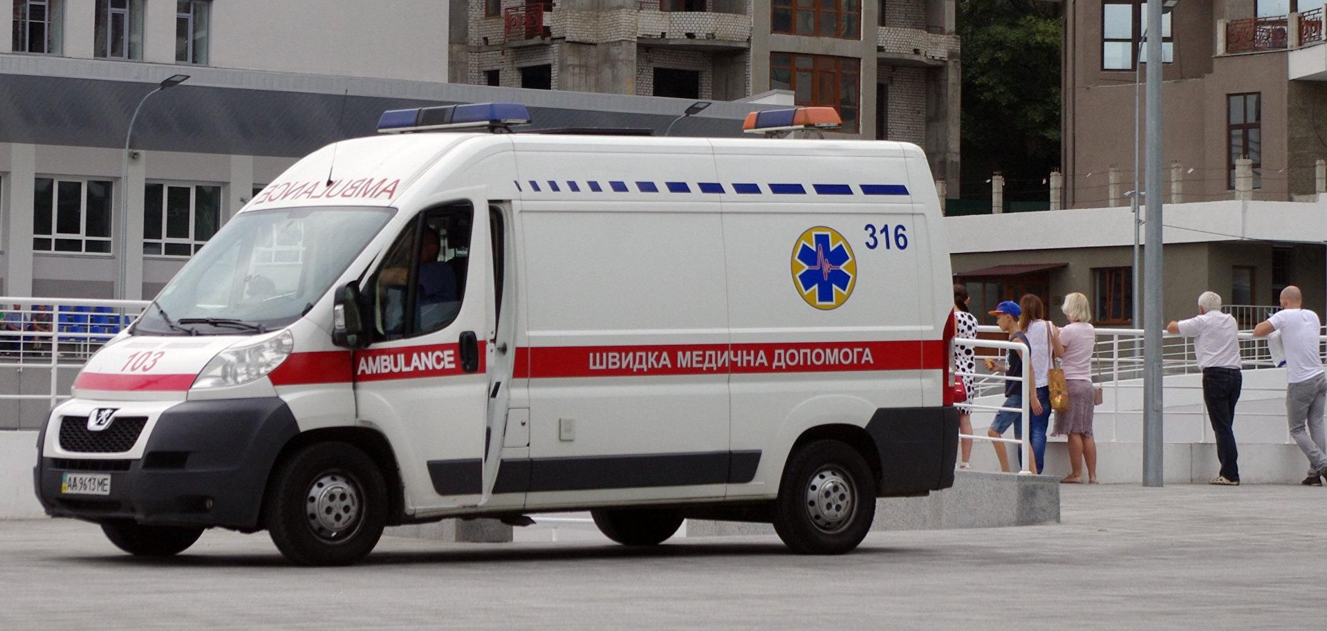 Маршрутка зіткнулася з вантажівкою у Запоріжжі: є жертва, багато потерпілих Маршрутка зіткнулася з вантажівкою у Запоріжжі: є жертва, багато потерпілих