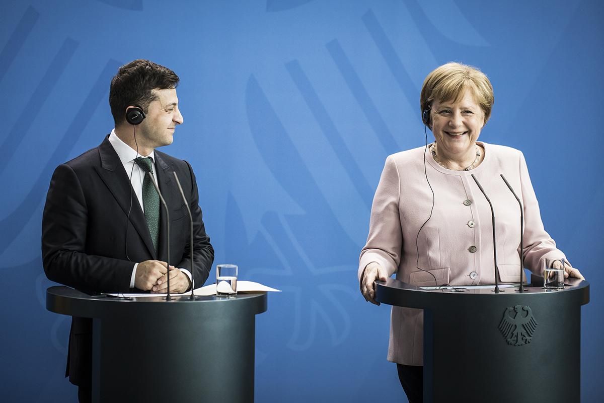 Зеленський порозмовляв з Меркель: що обговорили