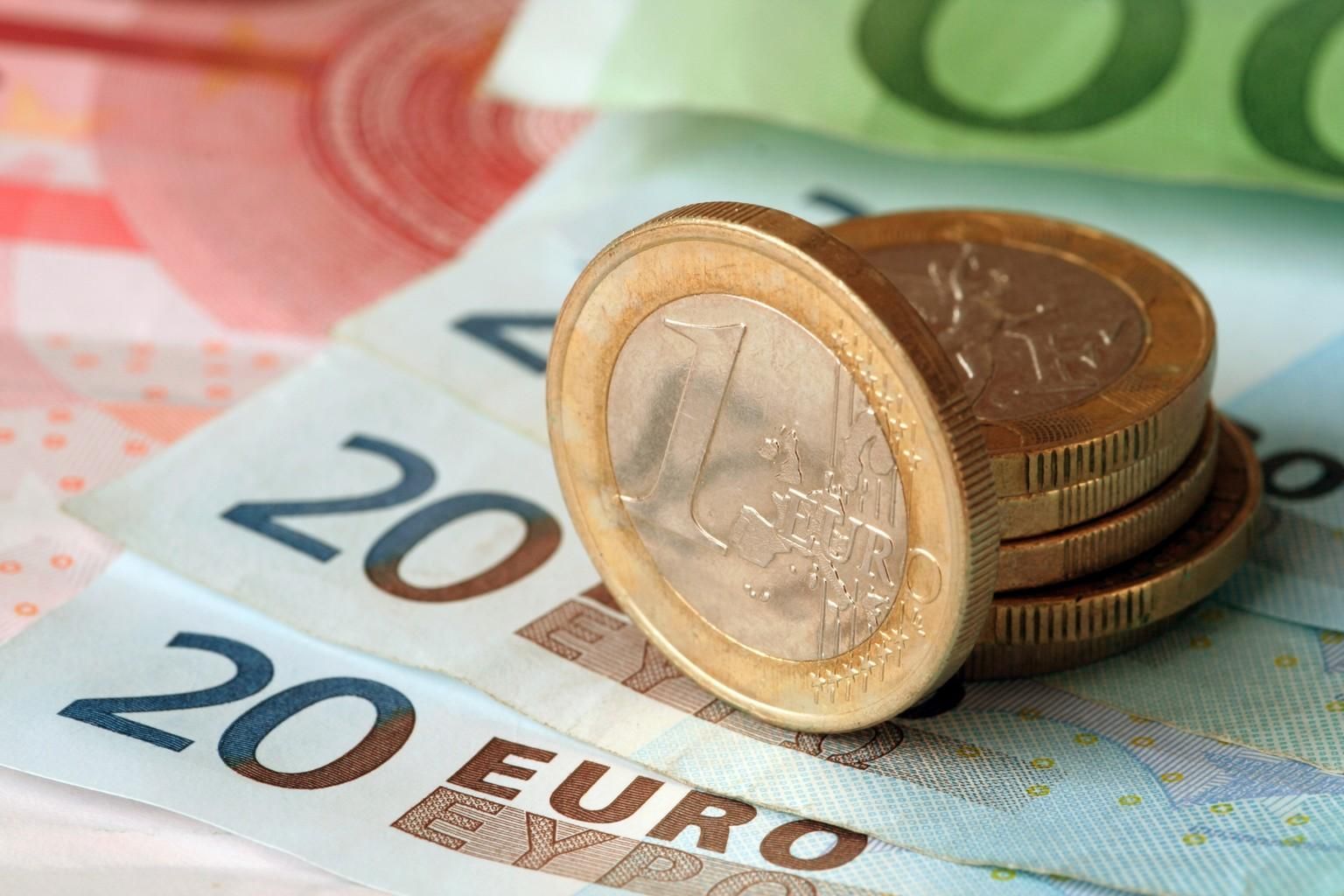 Курс валют на 11 октября: доллар и евро снова подешевели