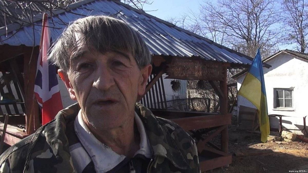 У Криму ФСБ увірвалося до будинку українських активістів та вивезло їх у невідомому напрямку