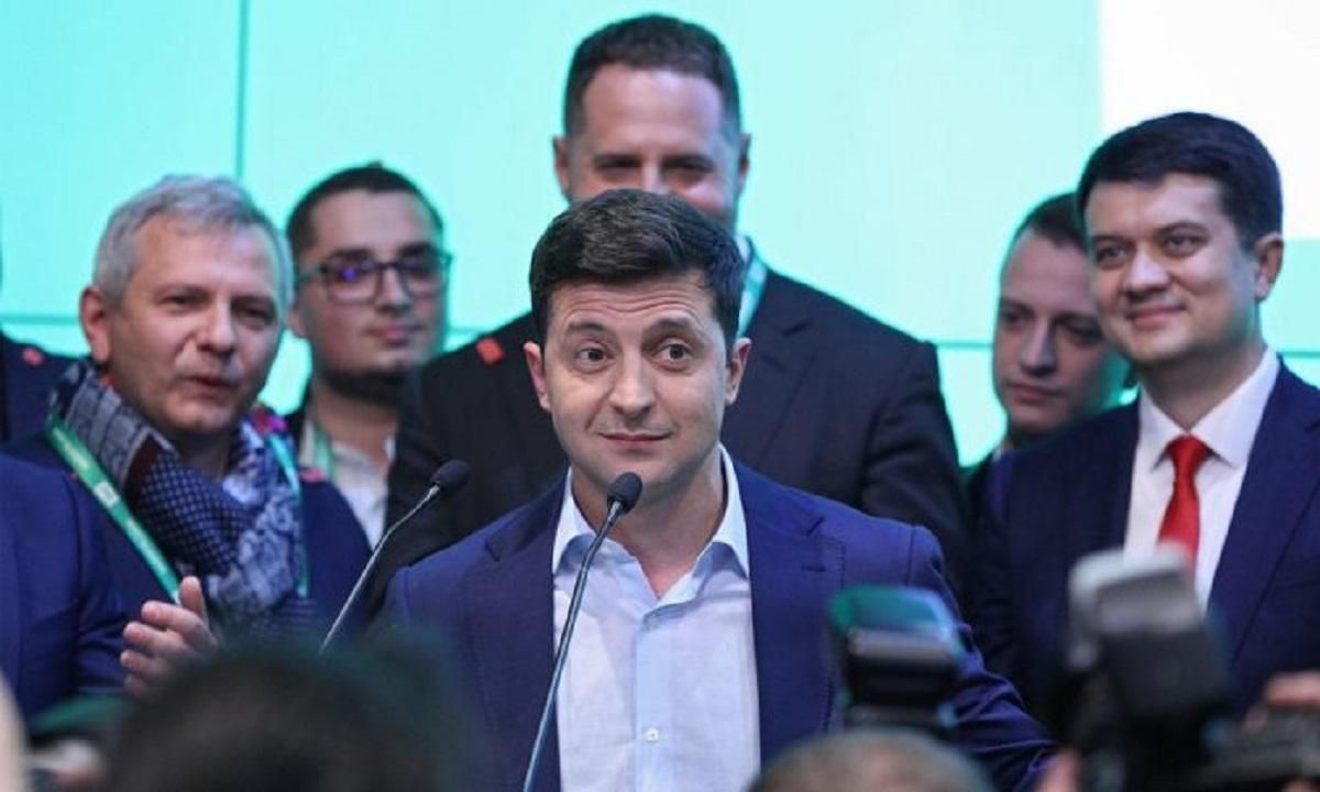 Начнут кушать друг друга – распущу: Зеленский о возможном расколе "Слуги народа" Начнут кушать друг друга – распущу: Зеленский о возможном расколе "Слуги народа"