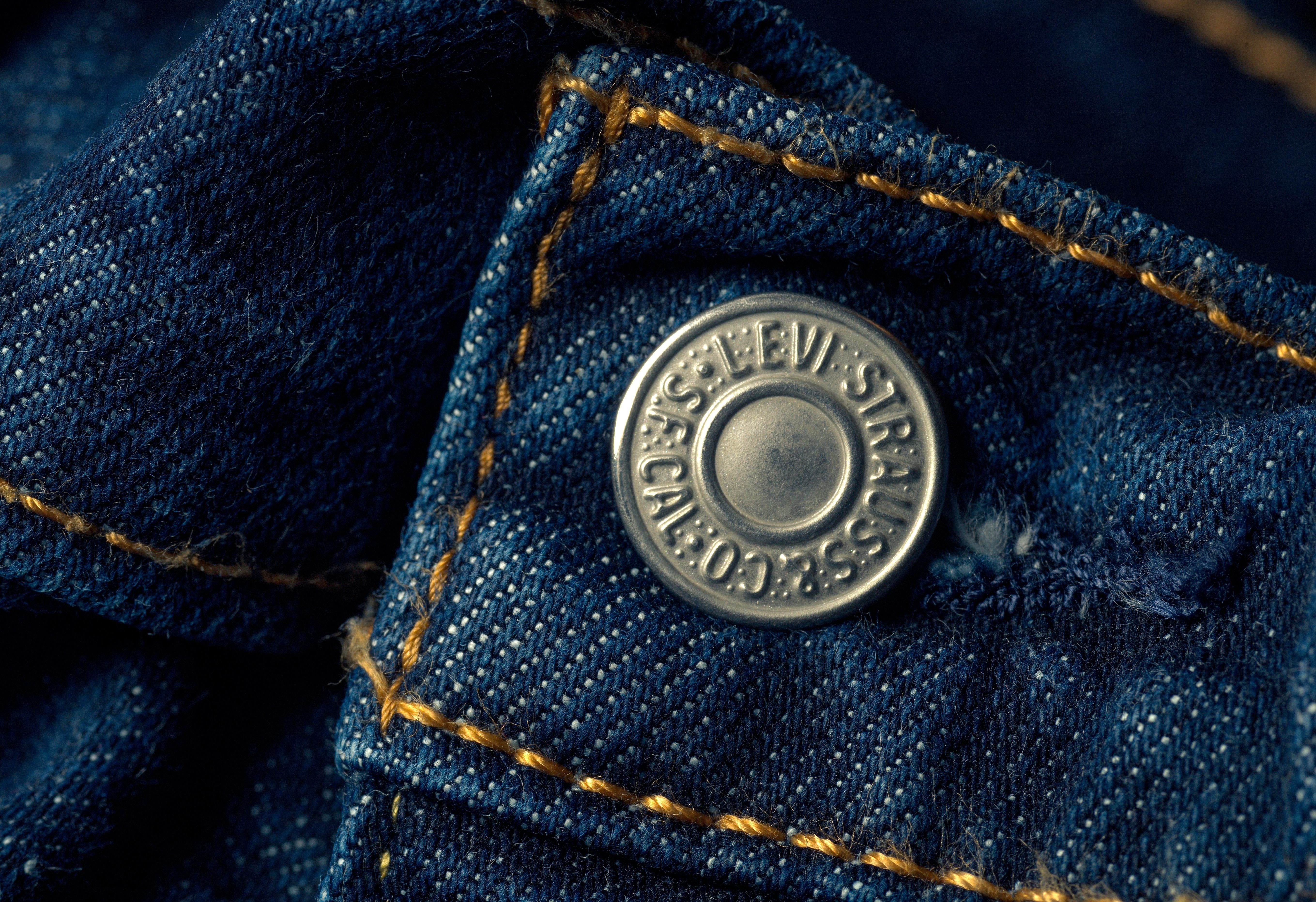 Levi's та Google представили нову "розумну" куртку: особливості та ціна