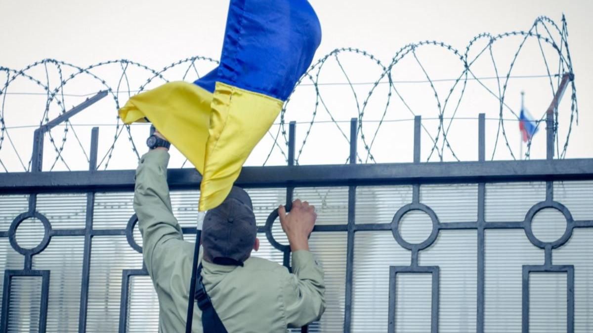 Чому Україна сідає за стіл перемовин з Росією: пояснення Пристайка 