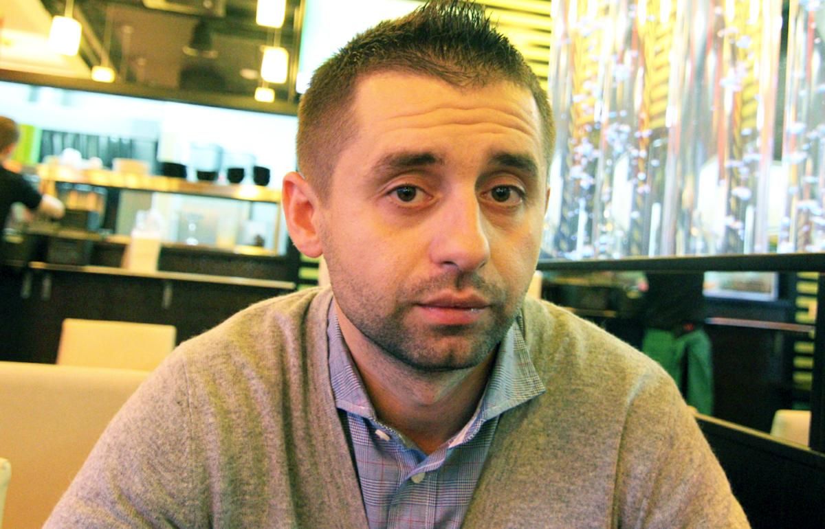 Арахамія збирається надати СБУ дані про факти проплати участі в акціях "Ні капітуляції" Арахамія збирається надати СБУ дані про факти проплати участі в акціях "Ні капітуляції"