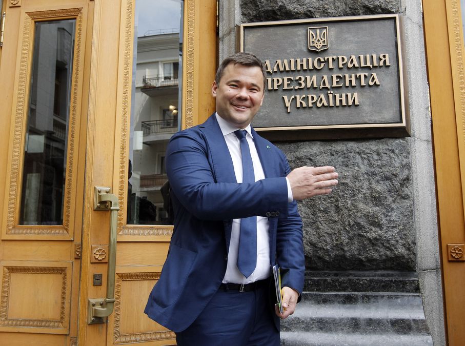 В Офисе Президента объяснили, почему Богдан называл участников акций на Майдане "проплаченными" В Офисе Президента объяснили, почему Богдан называл участников акций на Майдане "проплаченными"
