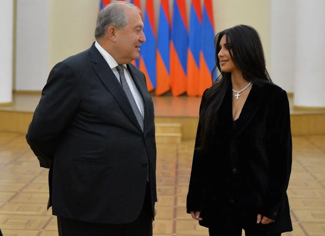Кім Кардашян на зустрічі з главою Вірменії 