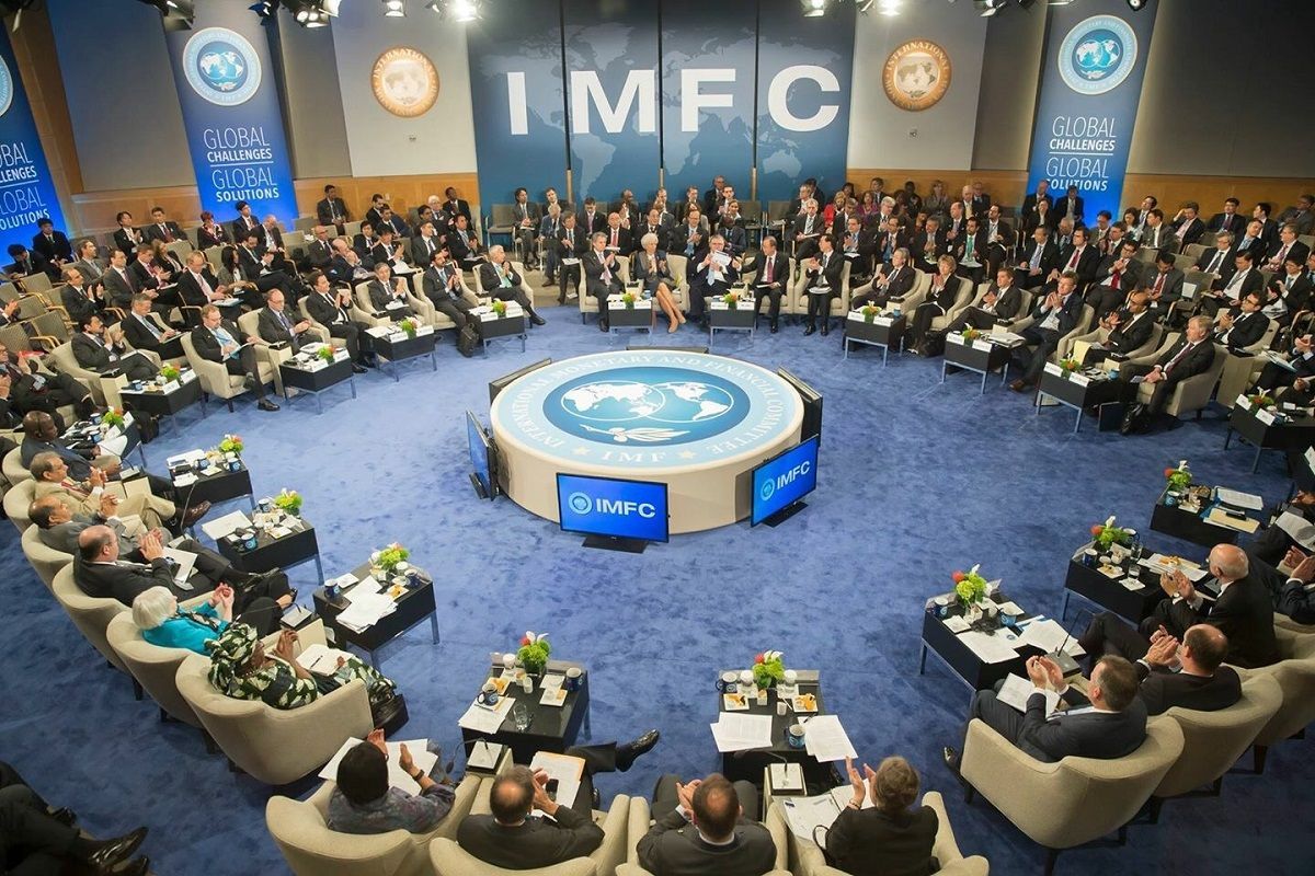 Українська делегація вирушила до Вашингтона на переговори з МВФ про транш