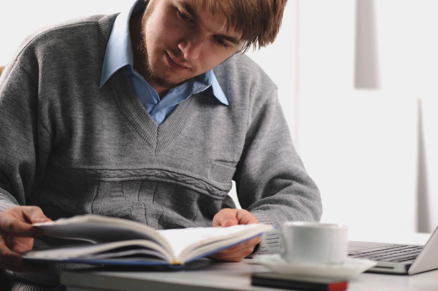 Хуй таки став кандидатом наук: в’єтнамець захистив дисертацію в Одесі Хуй таки став кандидатом наук: в’єтнамець захистив дисертацію в Одесі