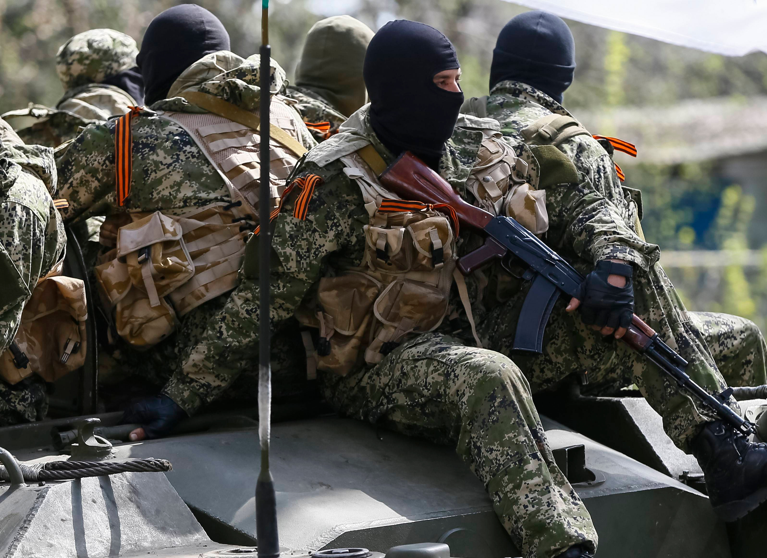 Боевики на Донбассе привели свои силы в полную боеготовность, – разведка