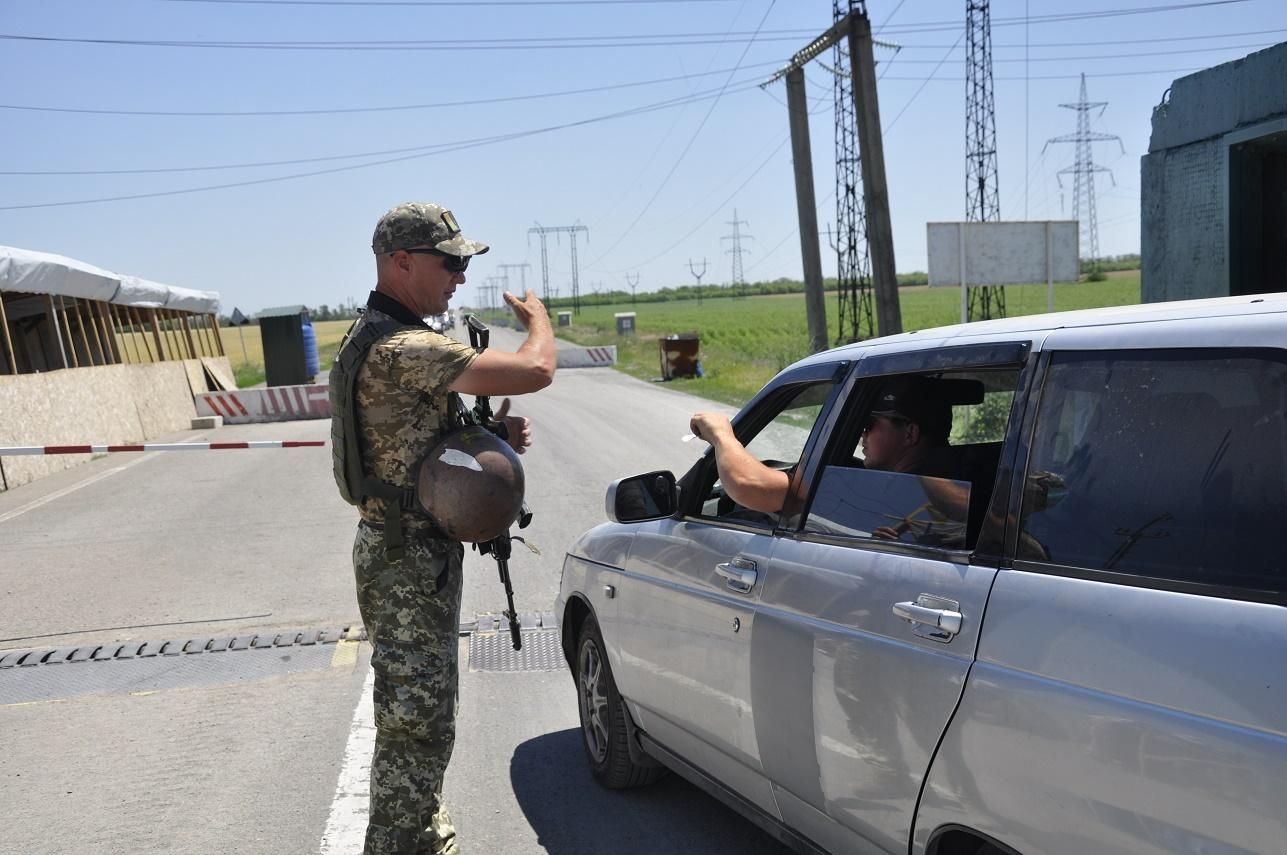 Правительство отложило изменения в порядок въезда на оккупированные территории