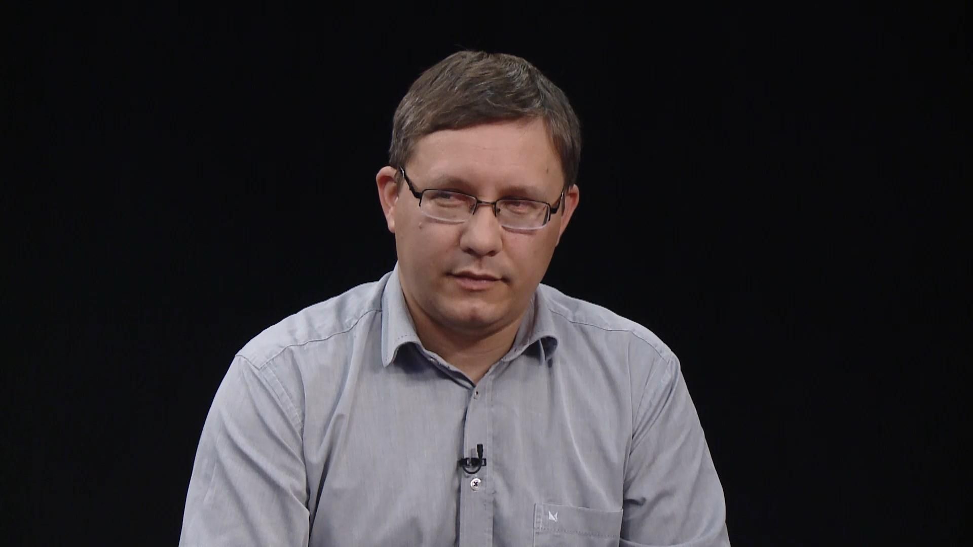 Коломойский может усилить влияние на государство, – журналист о решении суда по Приватбанку