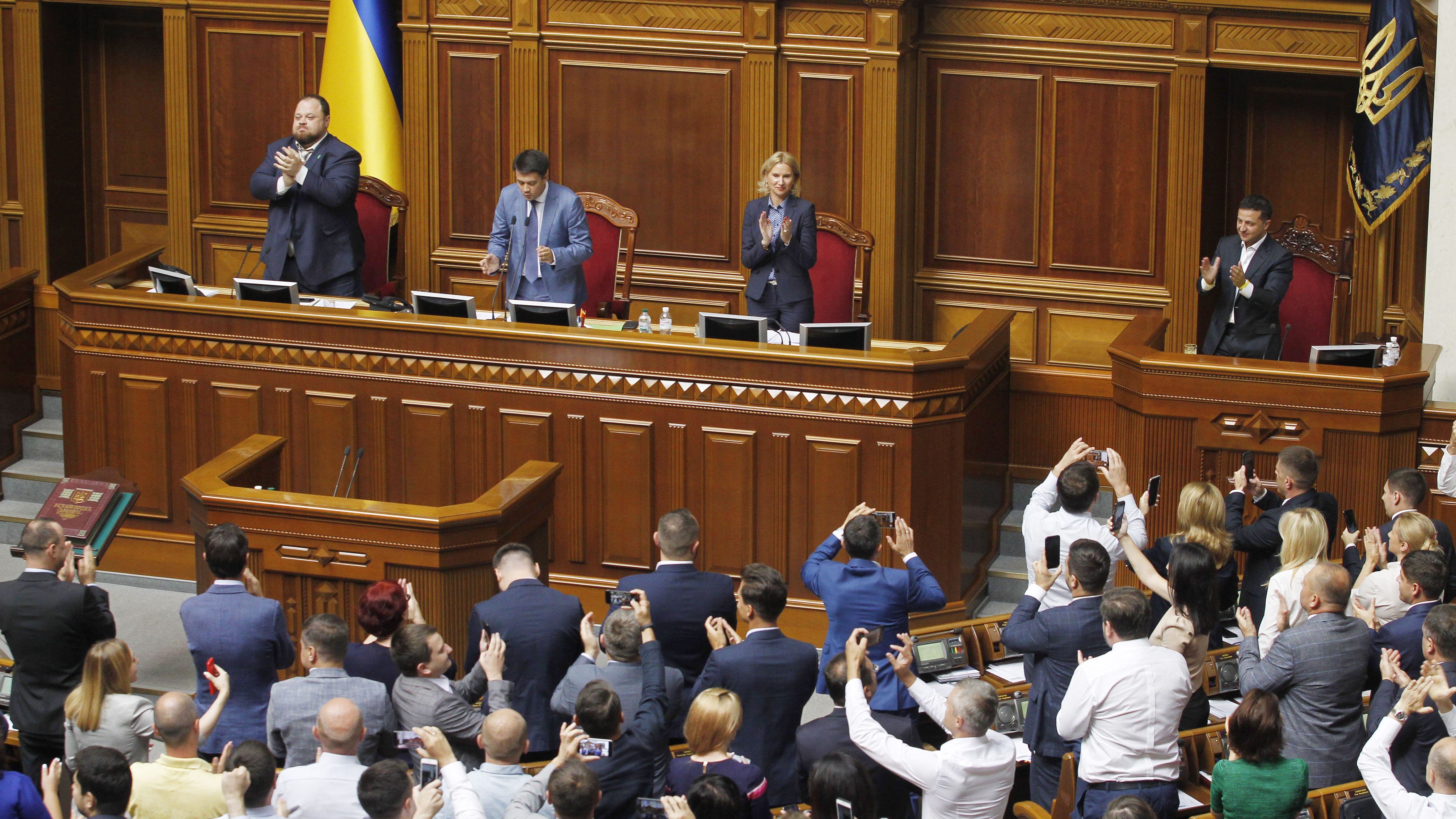 Разумков підбив підсумки 50 днів роботи Верховної Ради: промовисте відео Разумков підбив підсумки 50 днів роботи Верховної Ради: промовисте відео