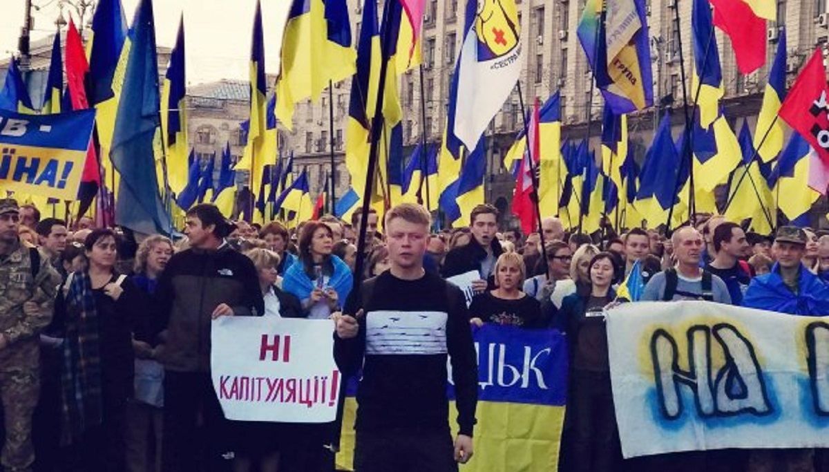 Протесты в Киеве – подарок для властей Украины