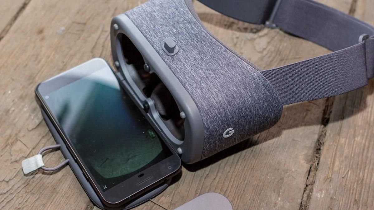 Google може "поховати" VR-гарнітуру Daydream View Google може "поховати" VR-гарнітуру Daydream View