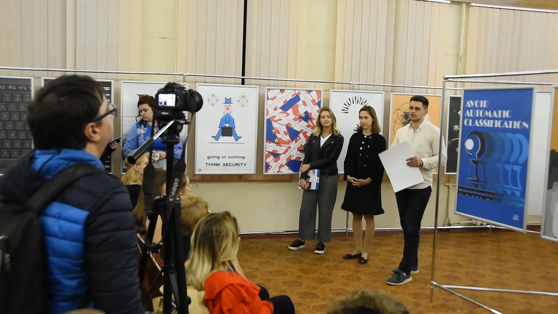 виставка постерів виставка постерів