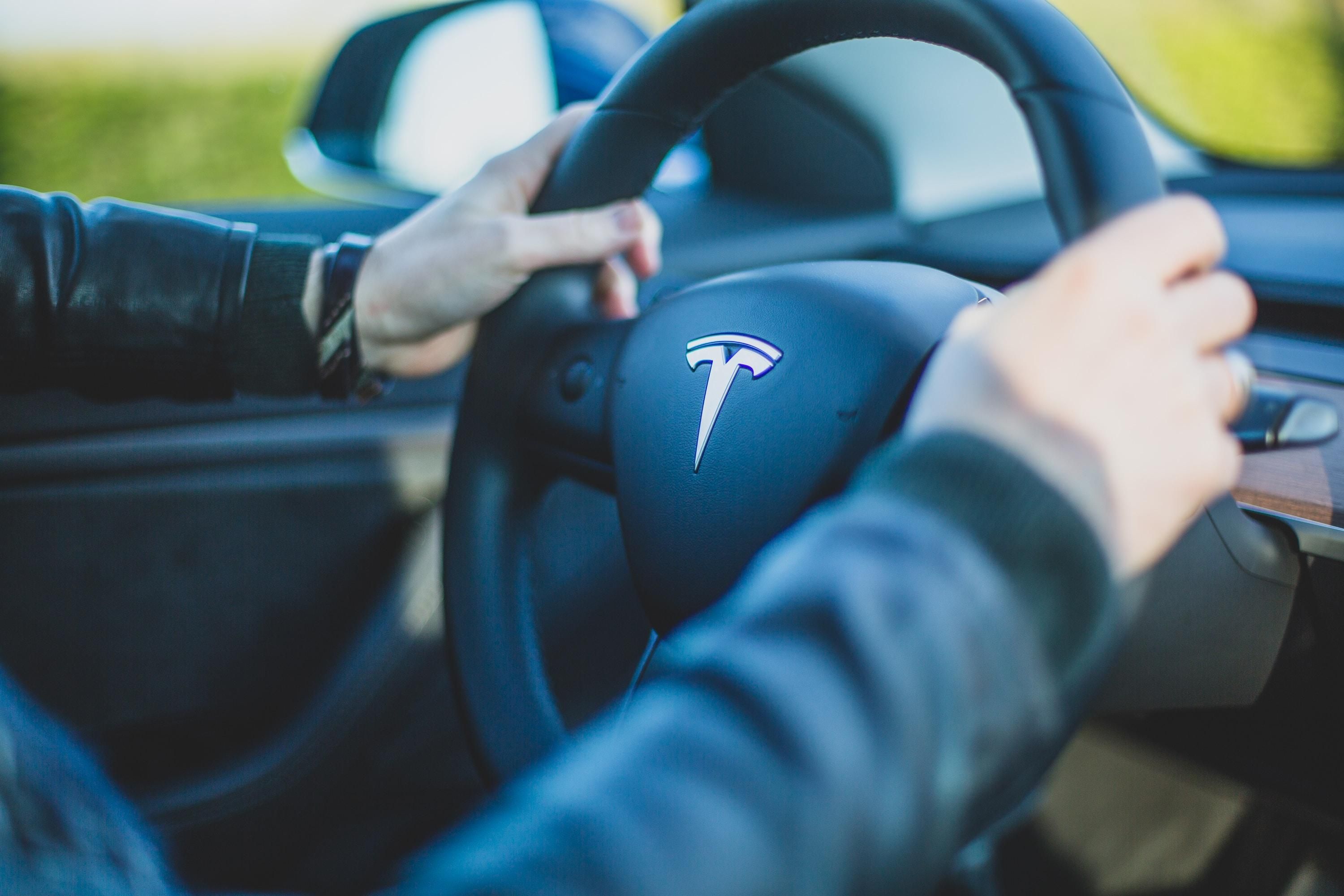 Электрокар Tesla Model Y заметили на дорогах США до официального старта продаж: фото