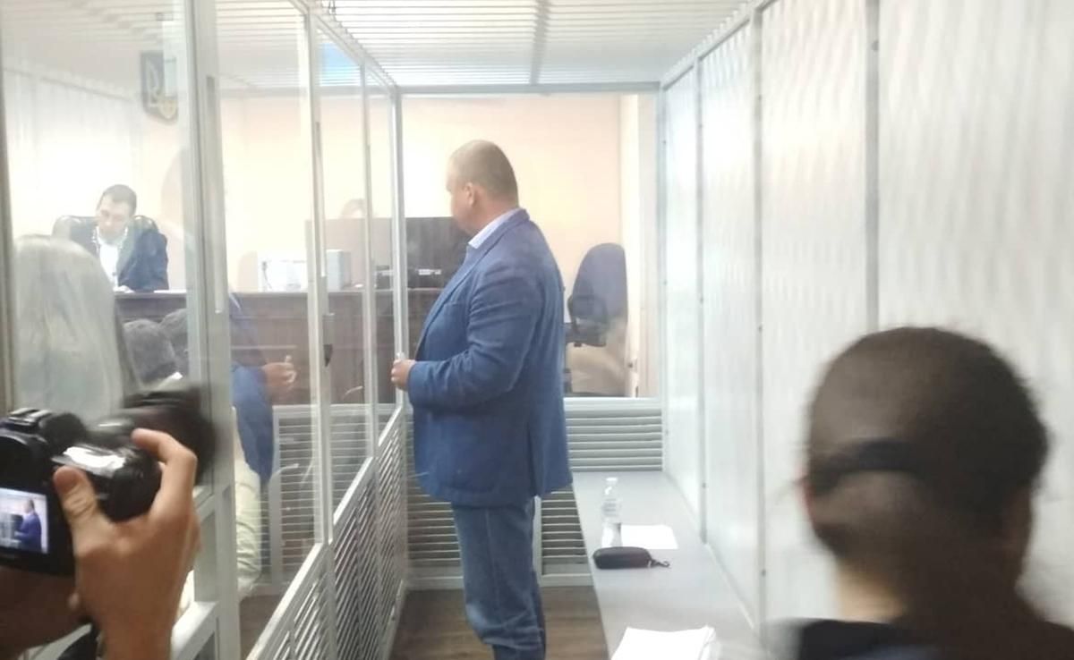 Суд продовжує обирати запобіжний захід Гладковському: фото Суд продовжує обирати запобіжний захід Гладковському: фото