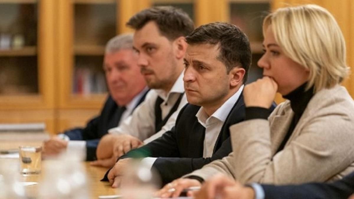 Зеленський виконав одну з обіцянок, дану родичам загиблих військових Зеленський виконав одну з обіцянок, дану родичам загиблих військових