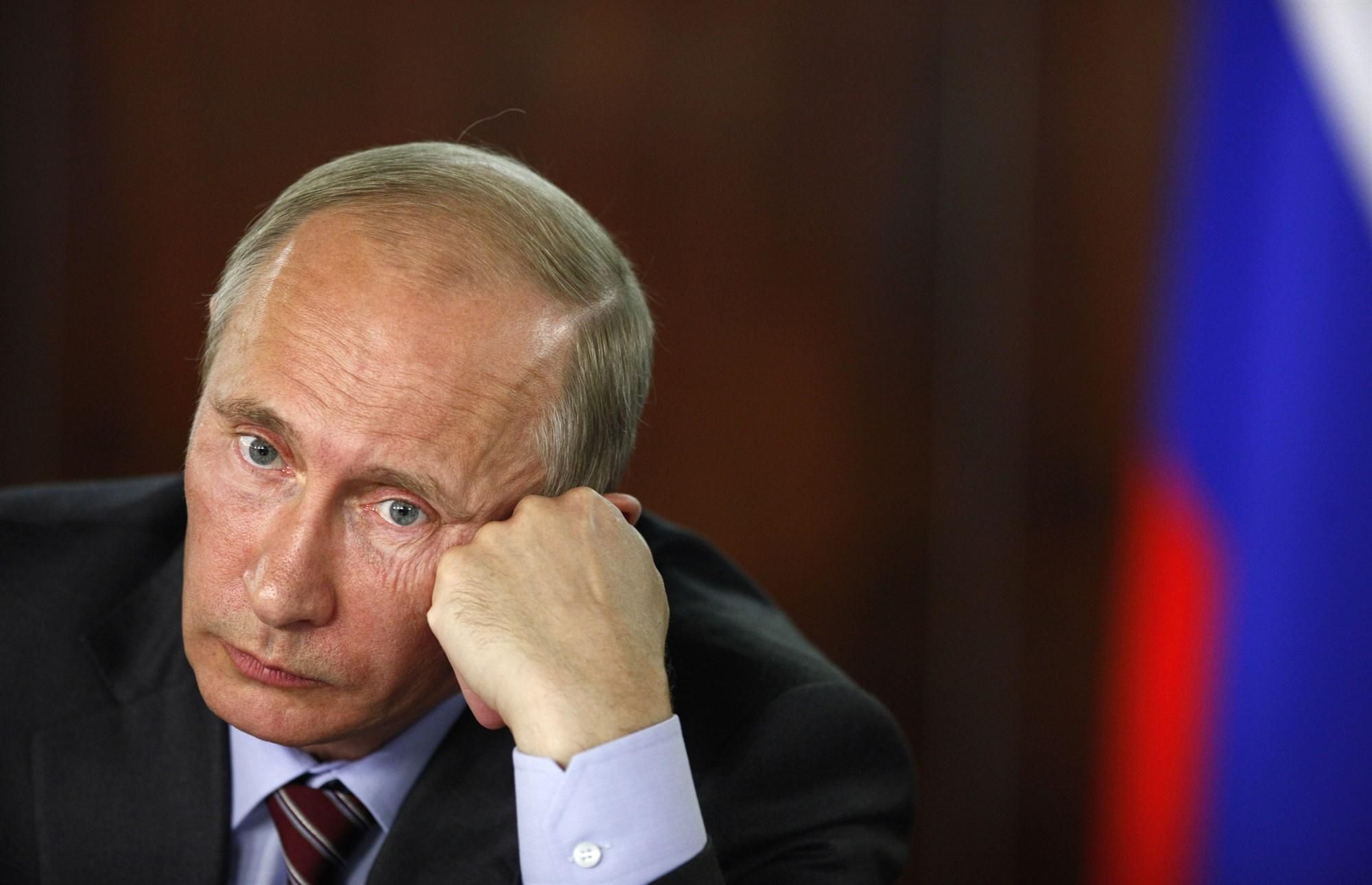 Черговий курйоз: Путін не зміг запустити ракету під час навчань у РФ