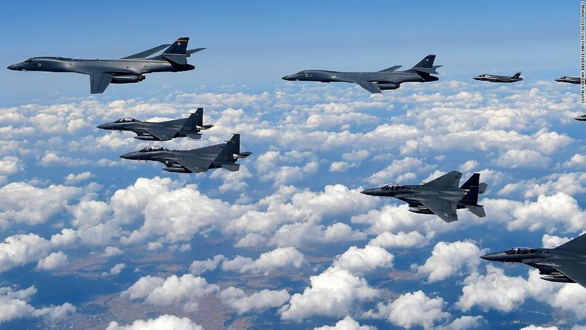 Вторгнення військових літаків РФ: у Південній Кореї по тривозі підняли винищувачі