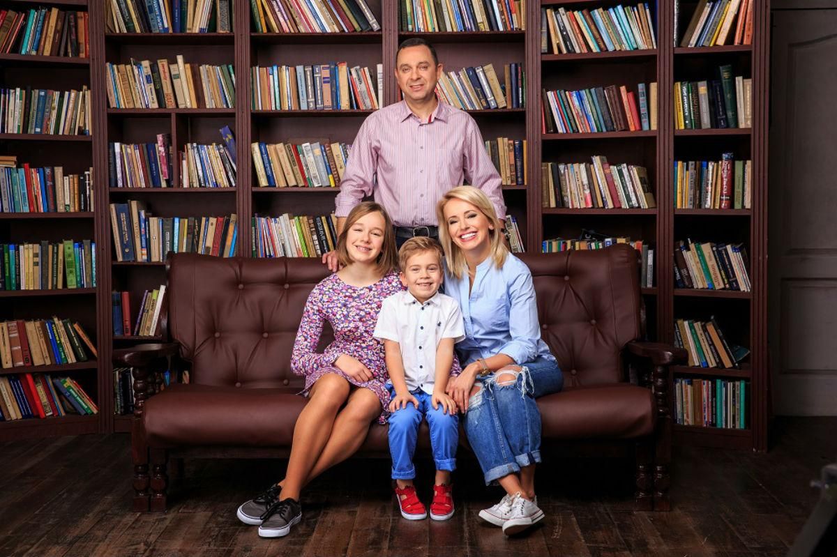 Доньку відомої телеведучої та олімпійського чемпіона у Києві збив таксист Доньку відомої телеведучої та олімпійського чемпіона у Києві збив таксист