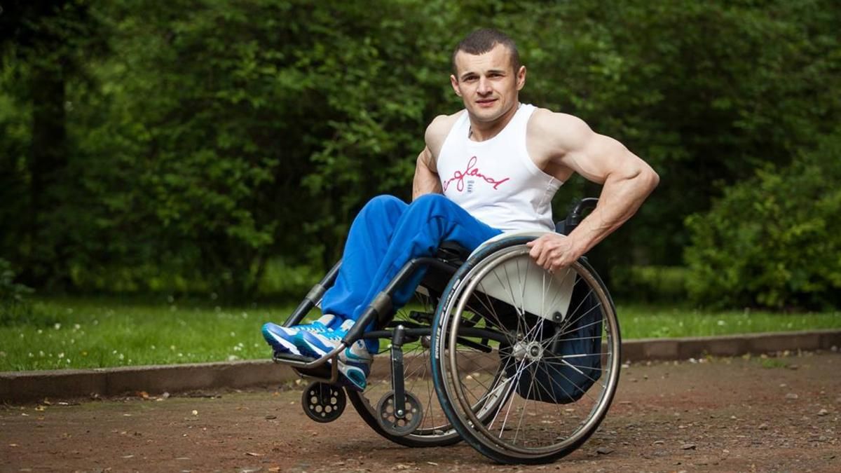 Заїдьте в геріатричні пансіонати чи спецінтернати – там смертю тхне, – пауерліфтер-чемпіон
