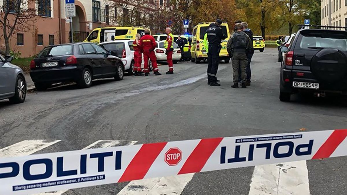 В Осло чоловік викрав швидку і збив людей 22 жовтня 2019 - відео