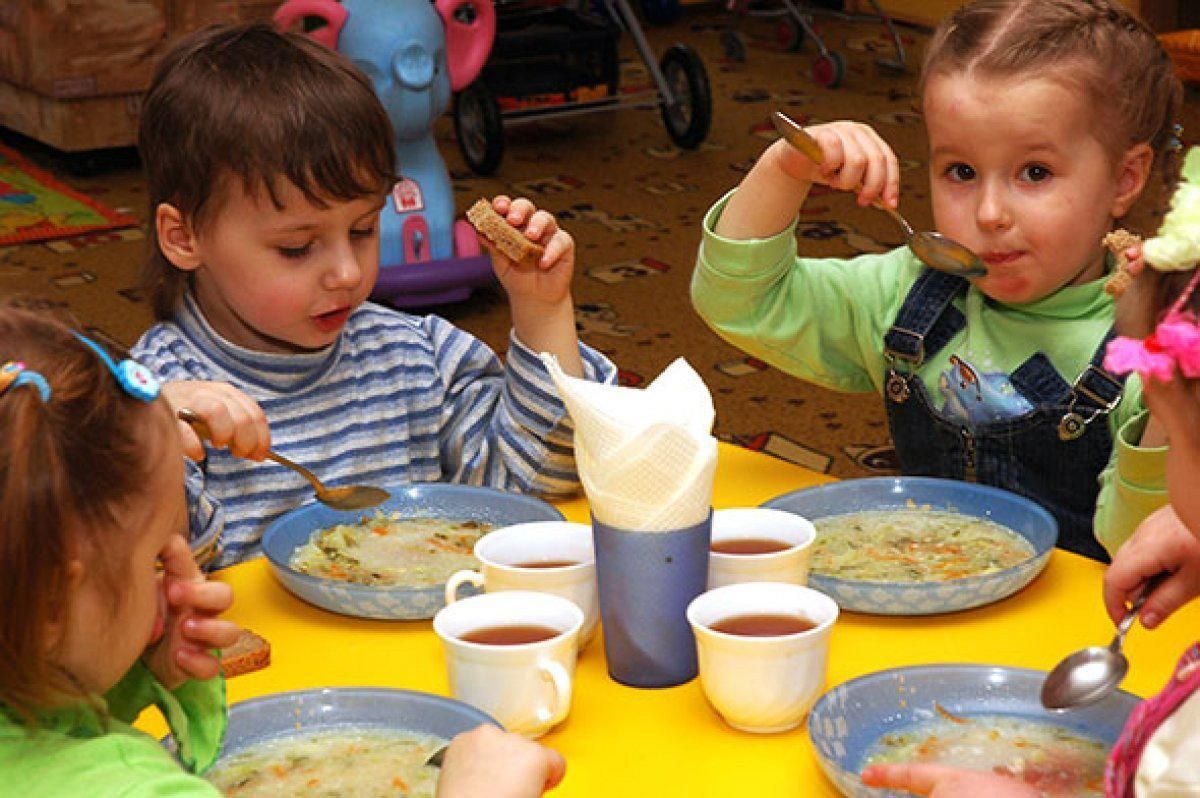 Чим годують малюків у дитсадку окупованого Донецька: меню
